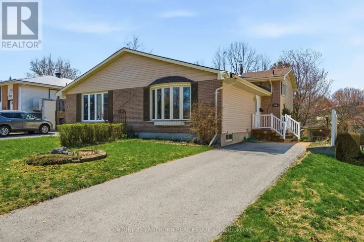 58 FOLGER STREET, Kingston (Rideau), Ontario K7K4Y6