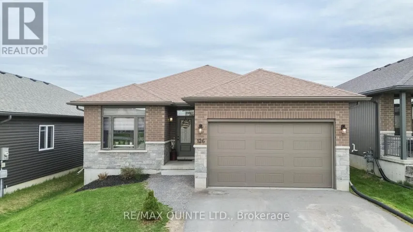 126 NORTHUMBERLAND BOULEVARD, Quinte West (Murray Ward), Ontario K8V6W2