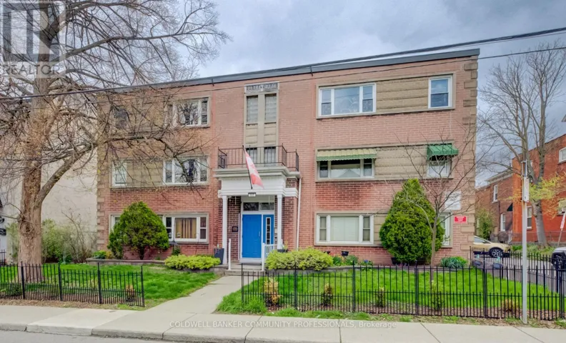 137 EMERALD STREET S, Hamilton (Stinson), Ontario L8N2V4