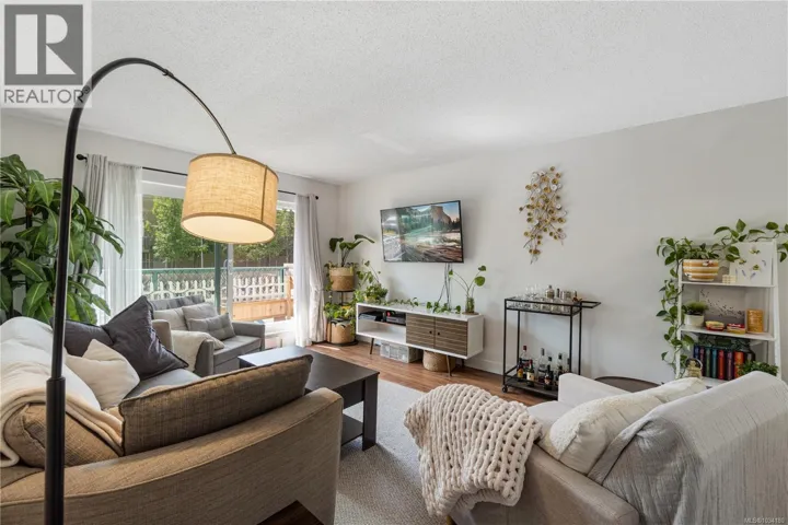 222 6711 Dover Rd, Nanaimo, British Columbia V9V1L9