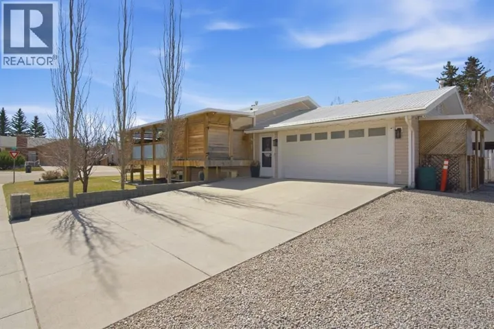5502 56 Street, Olds, Alberta T4H1J9