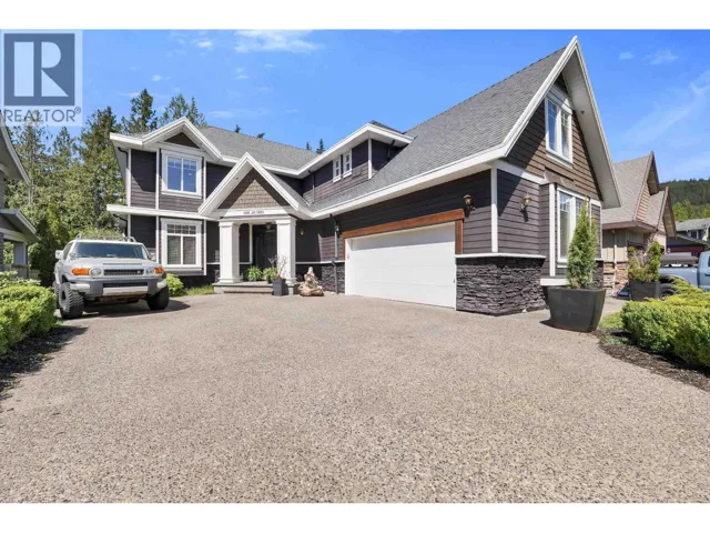 1012 JAY CRESCENT, Squamish, British Columbia V8B0P2