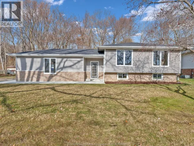 332 Heritage ROAD, Kingsville, Ontario None