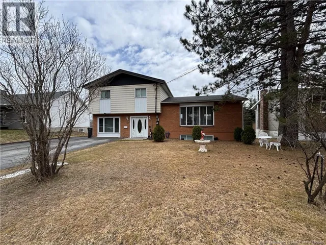 35 Jean-Bélanger, Edmundston, New Brunswick E3V3X5