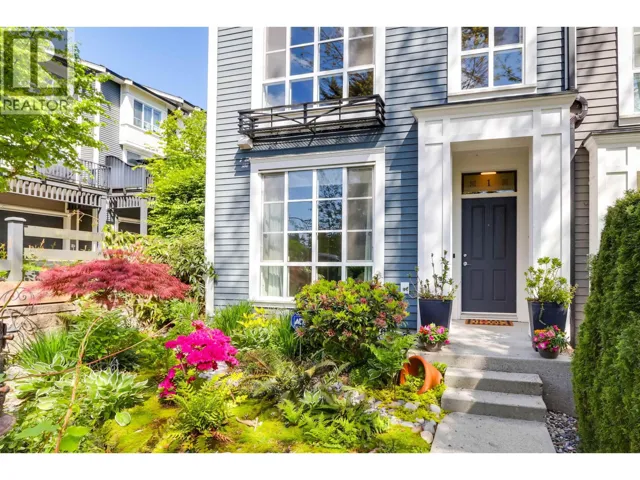 1 3437 WILKIE AVENUE, Coquitlam, British Columbia V3B0E5