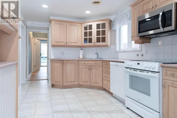 7 JOANITH UPPER DRIVE, Toronto (O'Connor-Parkview), Ontario M4B1S6