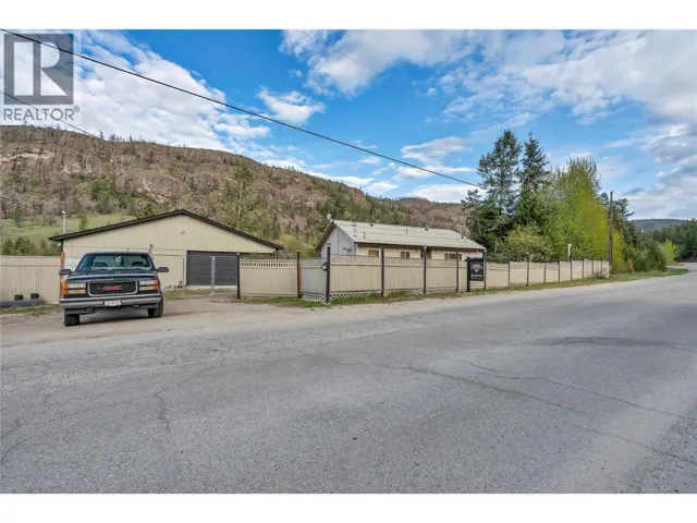 523 Grand Oro Road, Kaleden, British Columbia V0H1K0