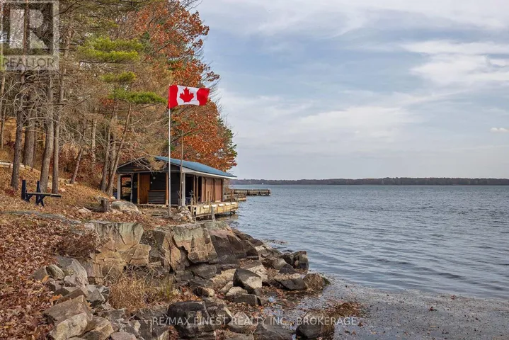 6 VANSTON ROAD, Leeds and the Thousand Islands, Ontario K0E1R0