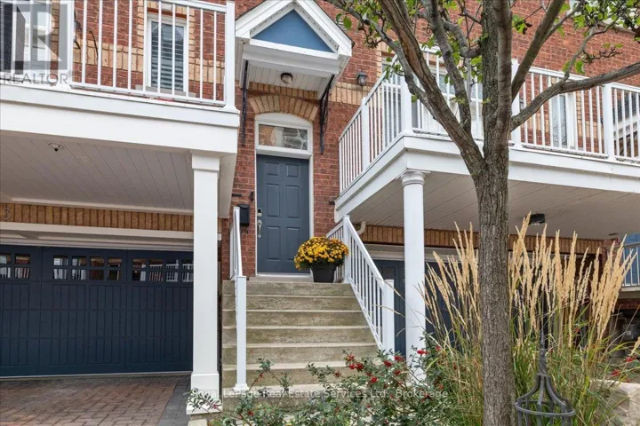 3 - 120 BRONTE ROAD, Oakville (BR Bronte), Ontario L6L3C1