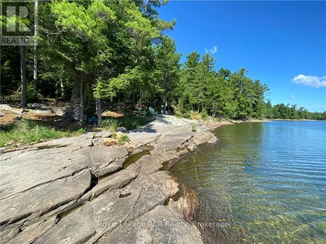 7 MOWAT ISLAND, Carling, Ontario P0G1G0