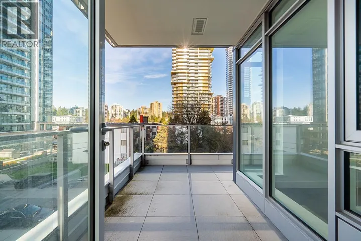 303 6398 SILVER AVENUE, Burnaby, British Columbia V5H0K7