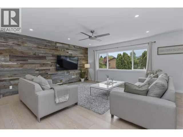 2101 DIAMOND ROAD, Squamish, British Columbia V8B0G2