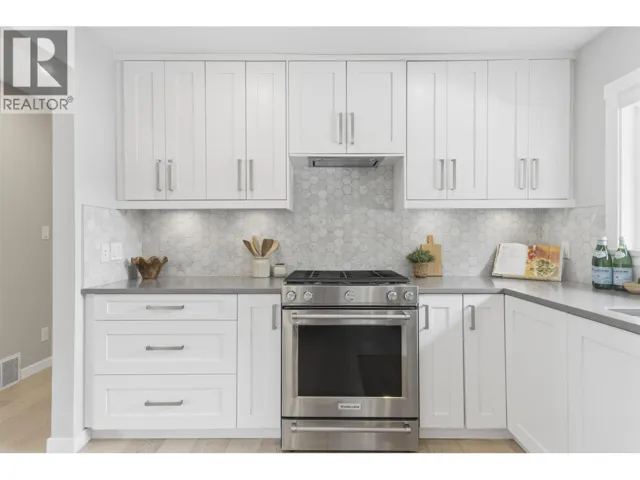 2101 DIAMOND ROAD, Squamish, British Columbia V8B0G2