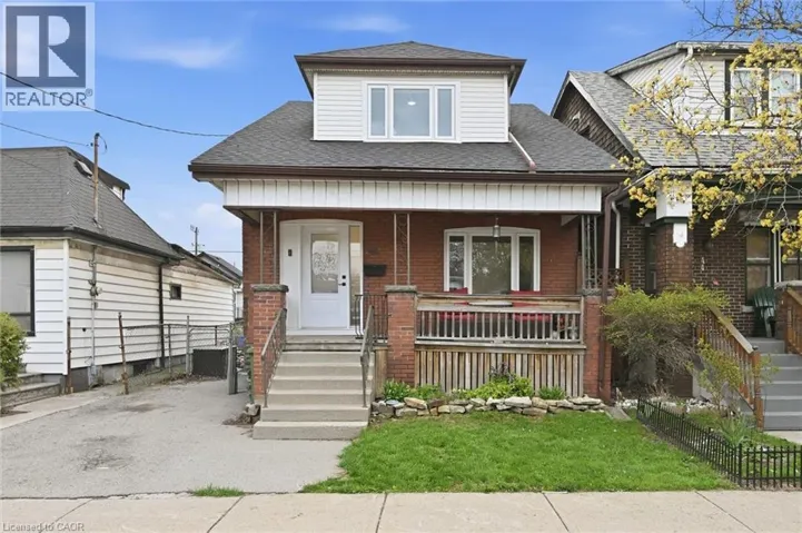 46 MAYFLOWER Avenue, Hamilton, Ontario L8L2K4