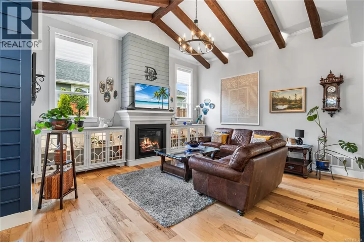 233 Vermont Dr, Campbell River, British Columbia V9W0C3