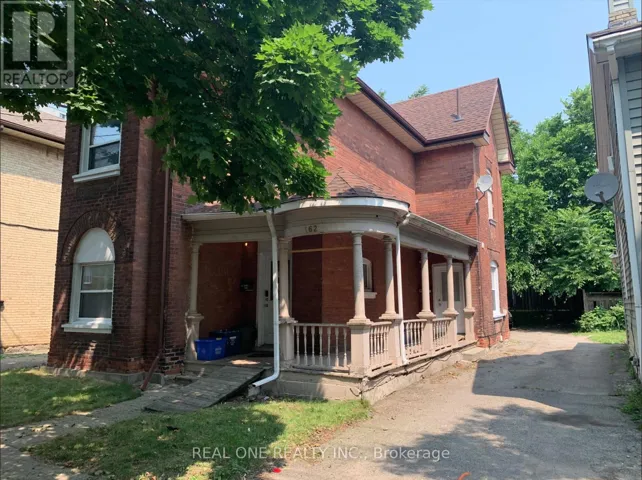 MAIN FLOOR - 162 DARLING STREET, Brantford, Ontario N3S3W6