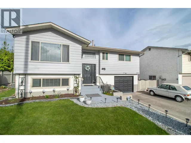 2111 Wilkinson Street, Kelowna, British Columbia V1Y4A1