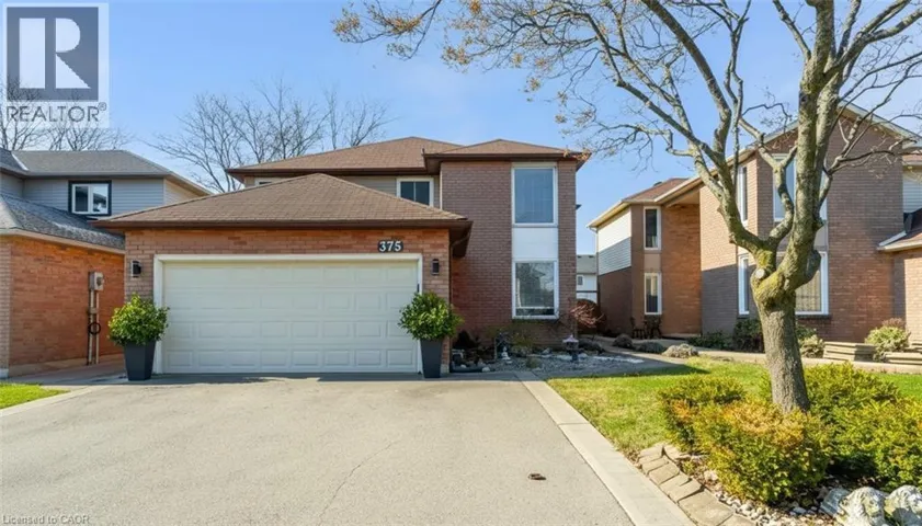 375 DELANCEY Boulevard, Hamilton, Ontario L9B2B5