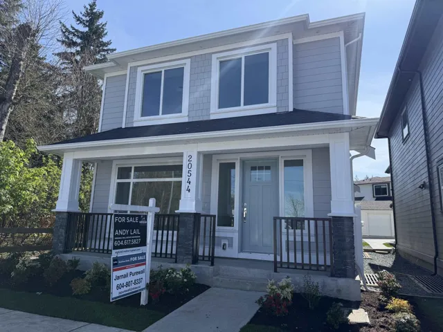 20544 76 AVENUE, Langley, British Columbia V2Y3S8