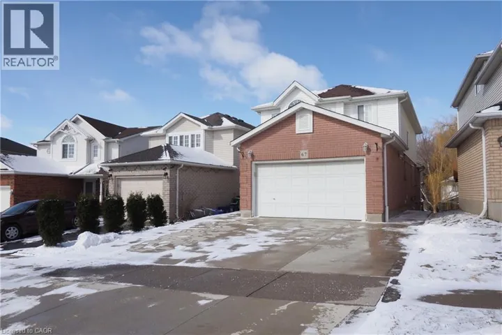 67 HOLLYRIDGE Crescent, Kitchener, Ontario N2N3L9