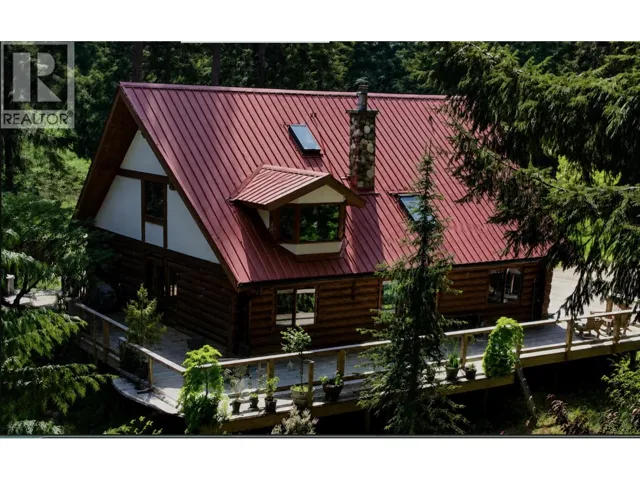 754 BURRILL ROAD, Galiano Island, British Columbia V0N1P0