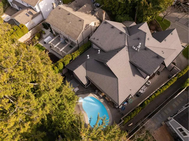 2045 OCEAN FOREST DRIVE, Surrey, British Columbia V4A6P1