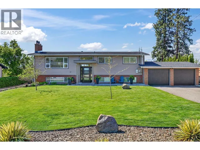 905 Rumney Road, West Kelowna, British Columbia V1Z1H8