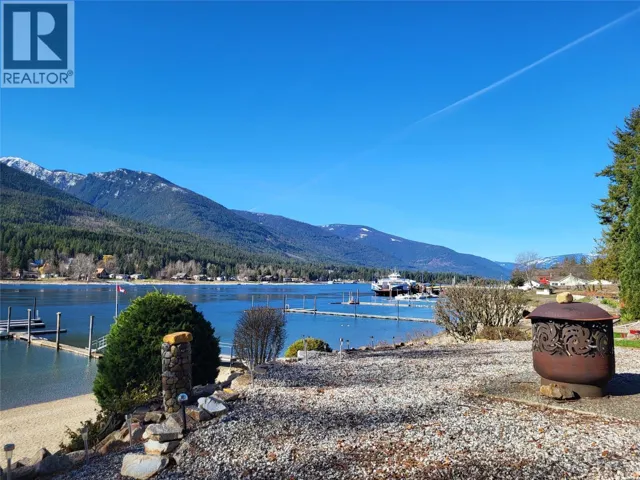 8350 BUSK Road, Balfour, British Columbia V0G1C0