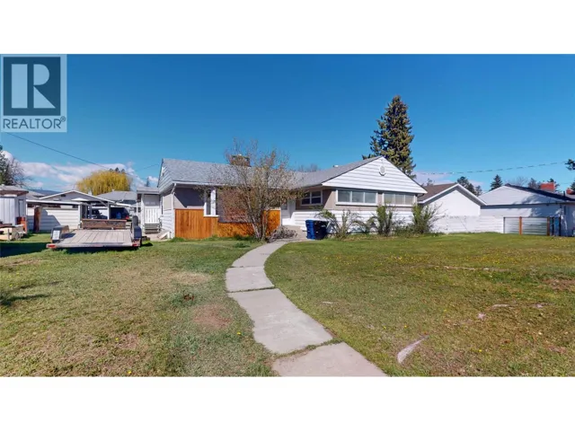 325 14 Avenue S, Cranbrook, British Columbia V1C2X5