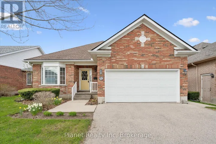 97 BASSWOOD DRIVE, Guelph (Village By The Arboretum), Ontario N1G4X7