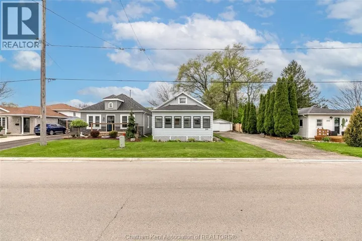 200 Woods STREET, Chatham, Ontario N7L3R5