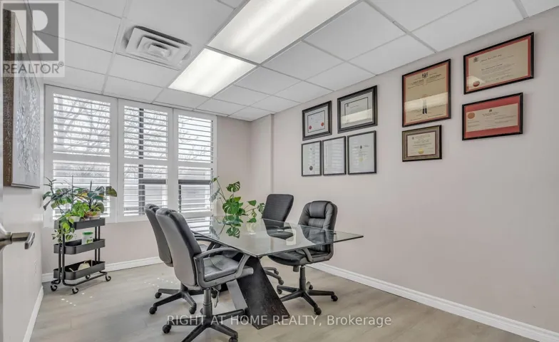 106 - 99 HOLLAND AVENUE, Ottawa, Ontario K1Y0Y1