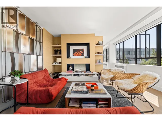 724 1445 MARPOLE AVENUE, Vancouver, British Columbia V6H1S5