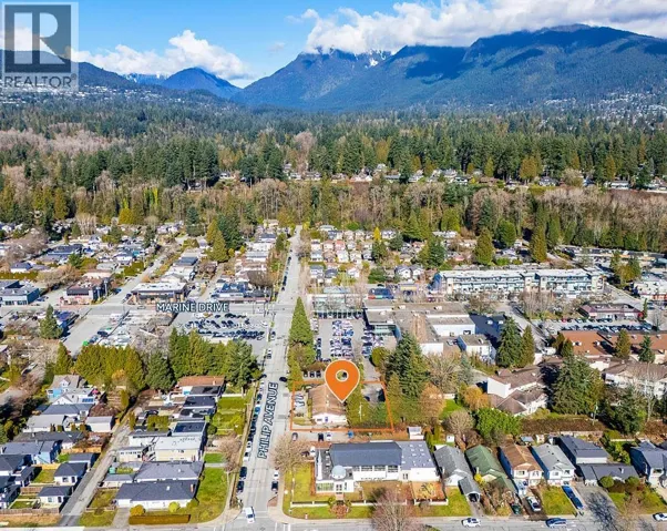 1550 PHILIP AVENUE, North Vancouver, British Columbia V7P2V8