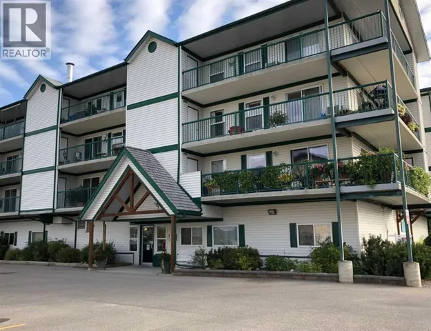 404, 228 Pembina Avenue, Hinton, Alberta T7V0A5