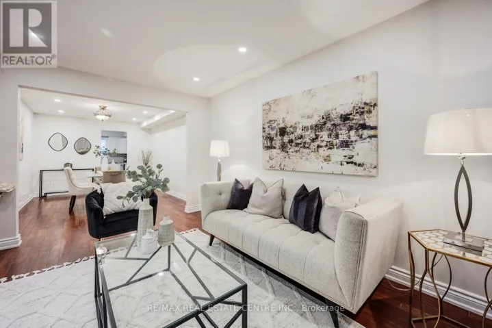 5580 MILLBROOK LANE, Mississauga (East Credit), Ontario L5M3X9