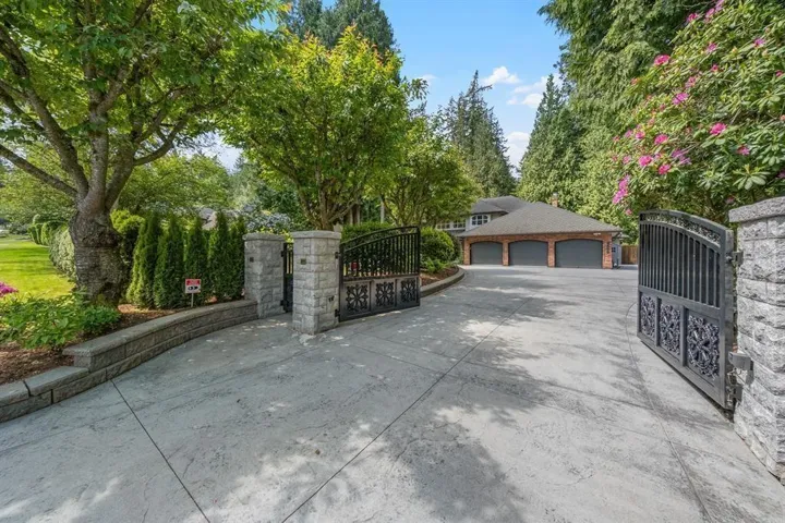 2869 138 STREET, Surrey, British Columbia V4P1T6