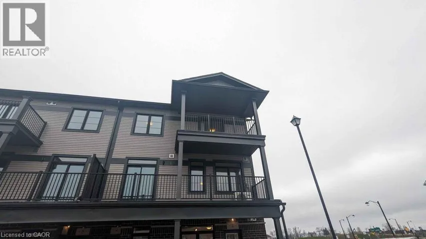 4 OAT Lane, Kitchener, Ontario N2R1R7