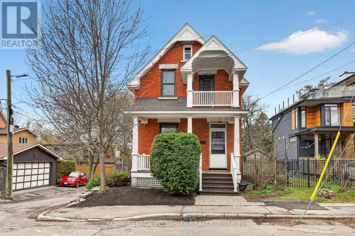 56 GROSVENOR AVENUE, Ottawa, Ontario K1S4S2