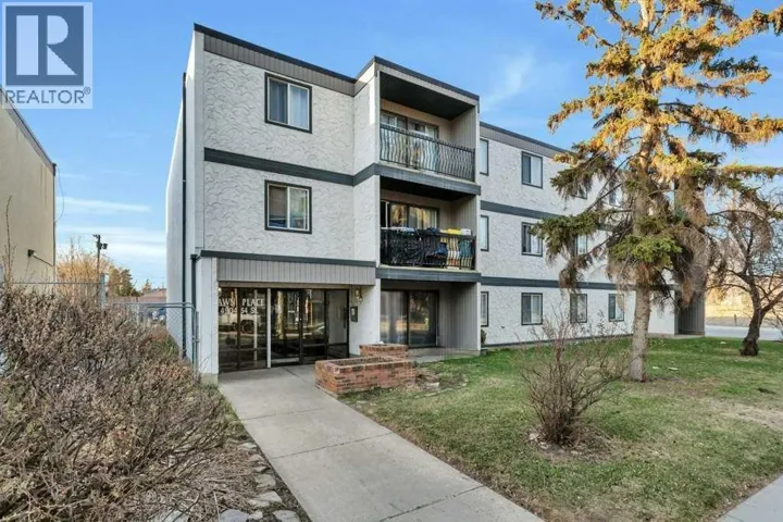204, 4904 54 Street, Red Deer, Alberta T4N2G8