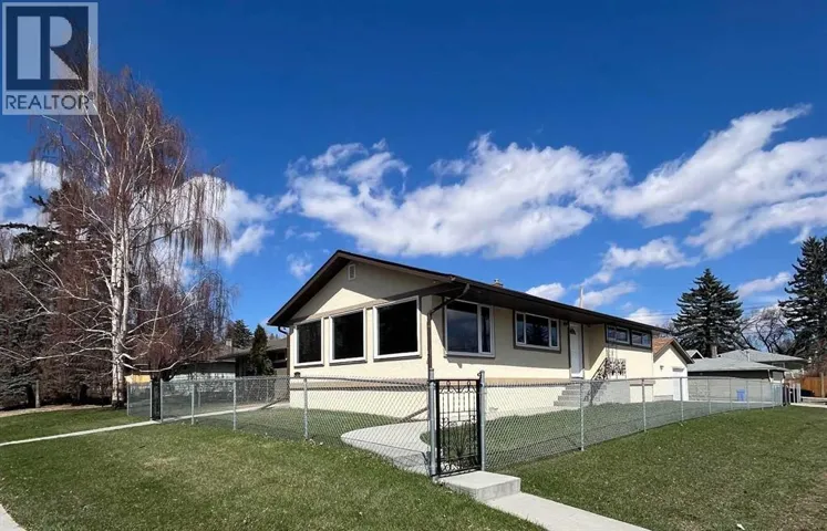 7224 21 Street SE, Calgary, Alberta T2C0V1