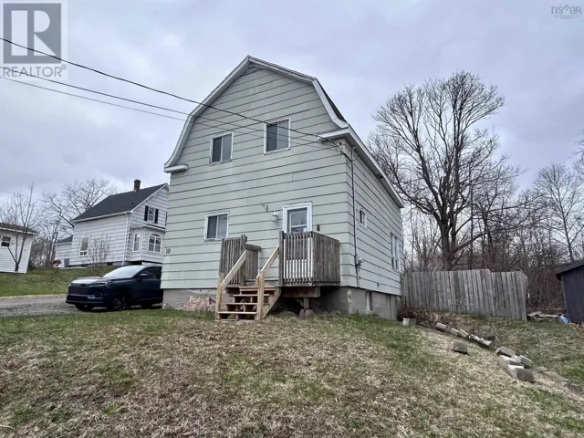 10 Weir Avenue, Stellarton, Nova Scotia B0K1S0