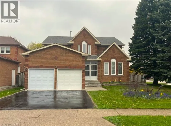 88 CHAMBERLIN Drive, Cambridge, Ontario N1T1M4