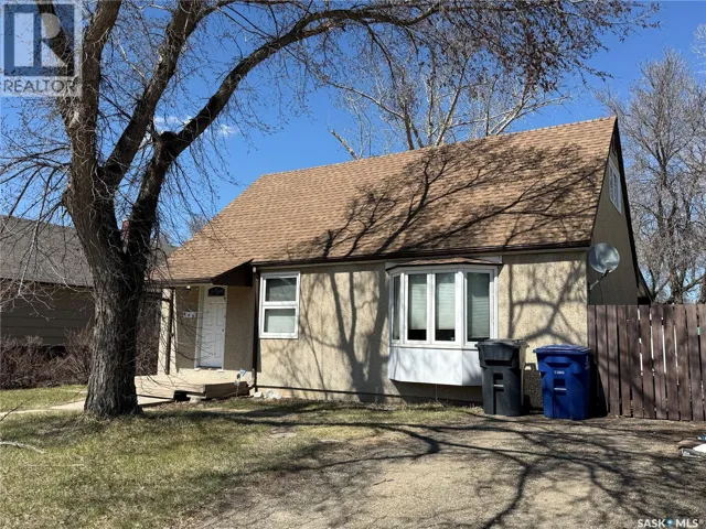 805 Souris AVENUE, Weyburn, Saskatchewan S4H0E5