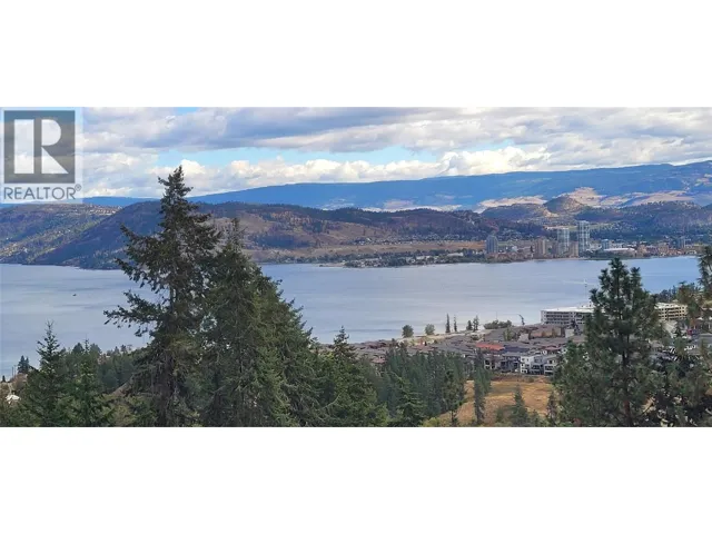 1712 Scott Crescent Unit# 35, West Kelowna, British Columbia V1Z4B8