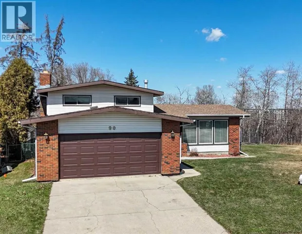 90 Welton Crescent, Red Deer, Alberta T4N6B3