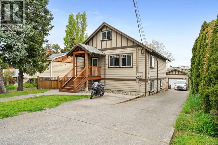 167 Little Eldon Pl, Saanich, British Columbia V8Z1E2