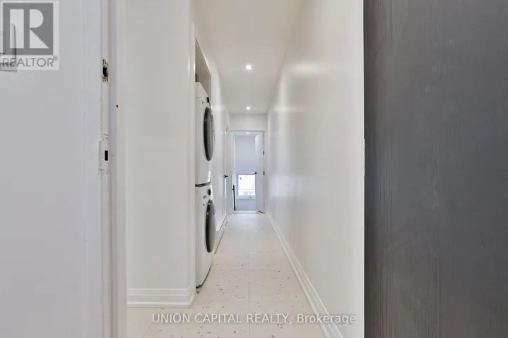 2 - 612 GERRARD STREET E, Toronto (North Riverdale), Ontario M4M1Y3
