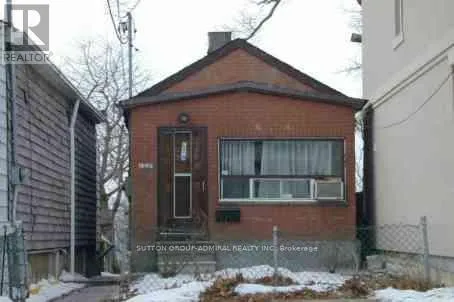 128 SPEARS STREET, Toronto (Rockcliffe-Smythe), Ontario M6N3X7