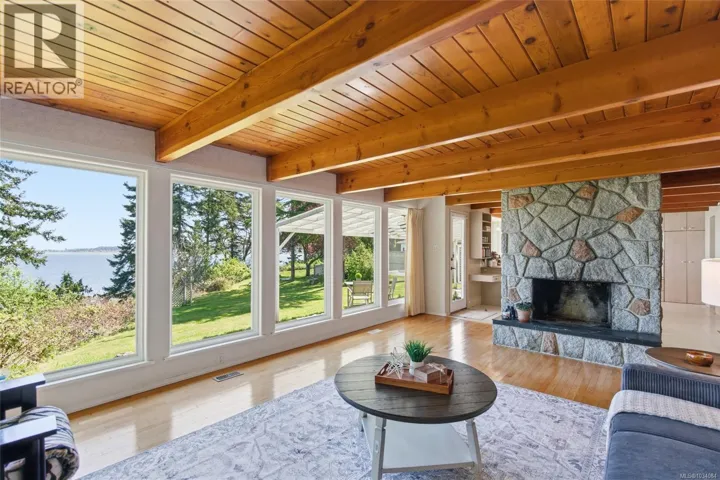 590 Willow St, Parksville, British Columbia V9P1A5